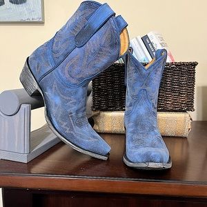 Gorgeous Denim Blue Old Gringo Booties